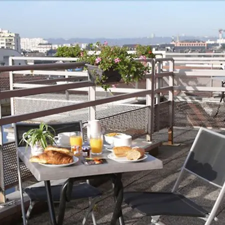 Aparthotel Sejours & Affaires Rouen Normandie 2*